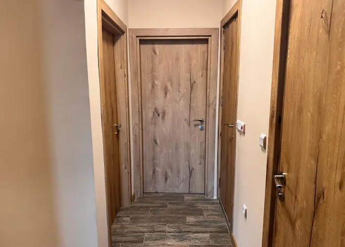 Spacious 3 Bedroom - Laveli Apartmán