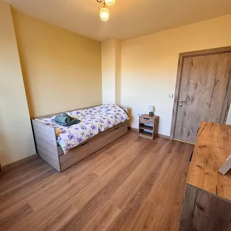 Spacious 3 Bedroom - Laveli * Varna